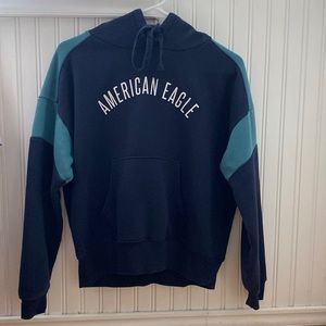 American Eagle XS navy blue sweatshirt with hood.